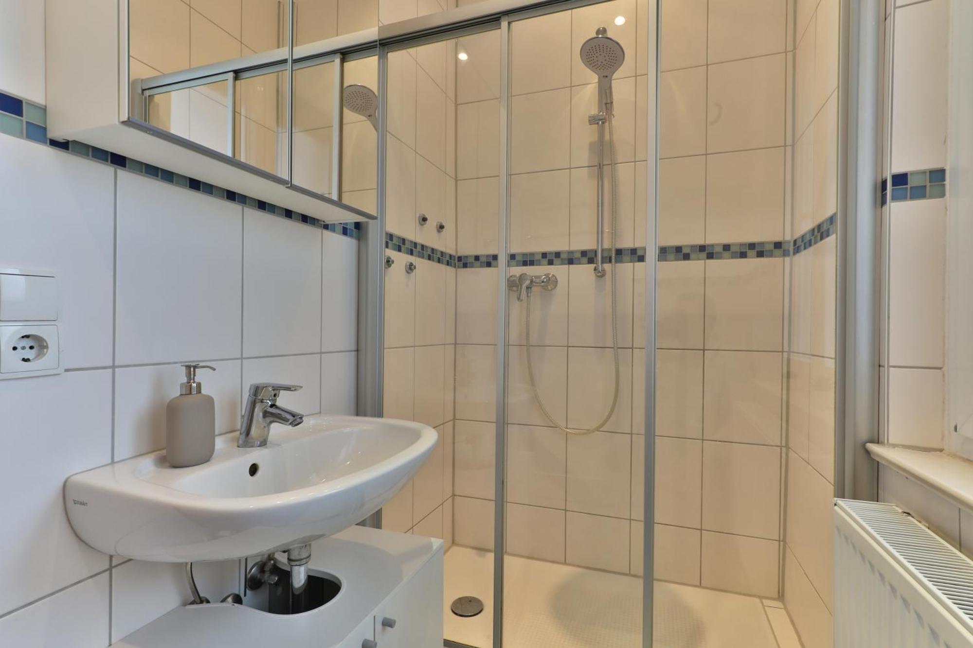 Studio Suite Mit Service Wie Im Hotel ゲッピンゲン エクステリア 写真